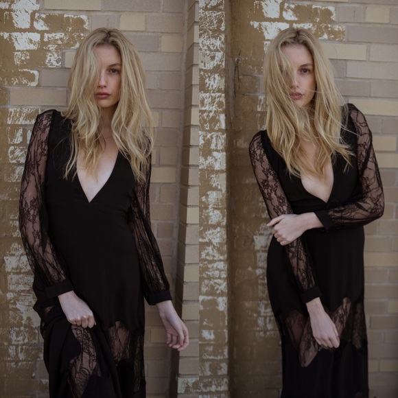 Stone Cold Fox Friar Long Sleeve Lace/Silk Gown - Picture 3 of 11
